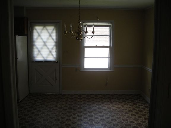 5th image of 148 Cumberland Dr