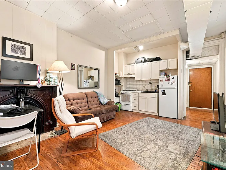 1807 Spruce St #2R — Photo 3