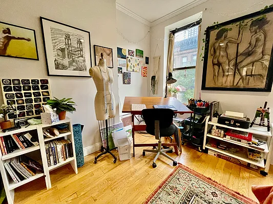 Rented by R New York | media 30