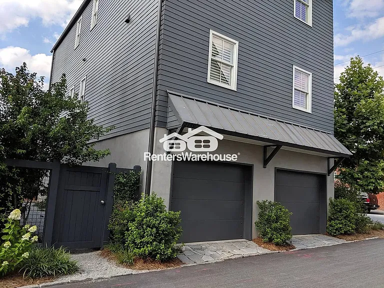 2159 Niles Pl NE — Photo 12