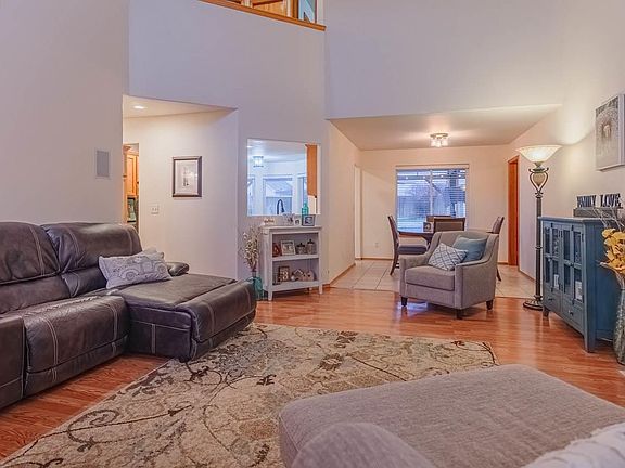 4th image of 1034 Sunstone Ct