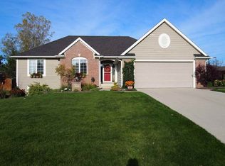 10327 Calverton Pass, Fort Wayne, IN 46825