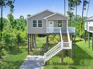 219 Walthall St, Pass Christian, MS 39571