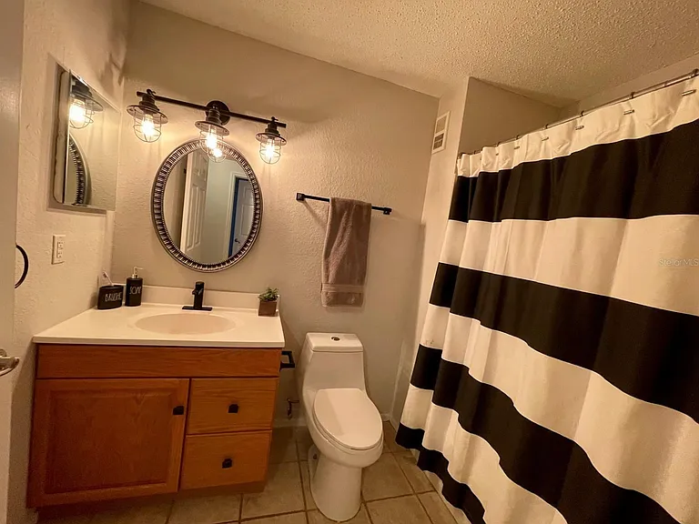 3705 SW 27th St #1113 — Photo 5