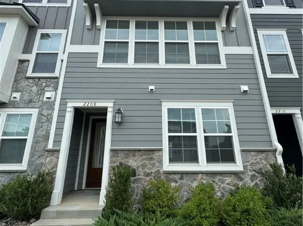 2208 Brindle Ln, Charlottesville, VA 22911