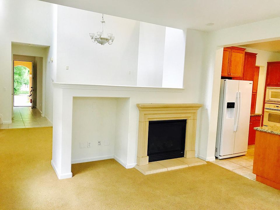 1st image of 482 W Viento St