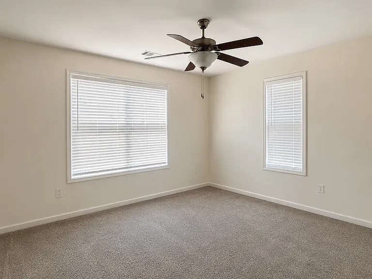 3160 Cedar Glade Ln — Photo 5