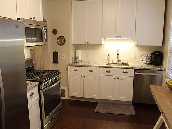 5th image of 750 N Evergreen St