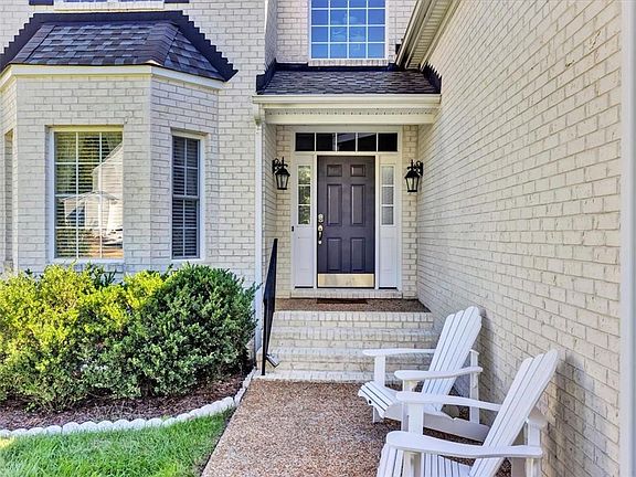 3rd image of 11300 Sadler Oaks Dr