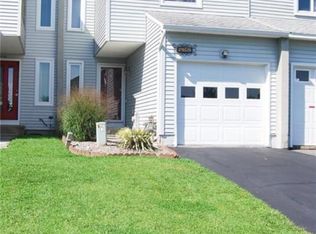 8310 Trevi Ln, Clay, NY 13041