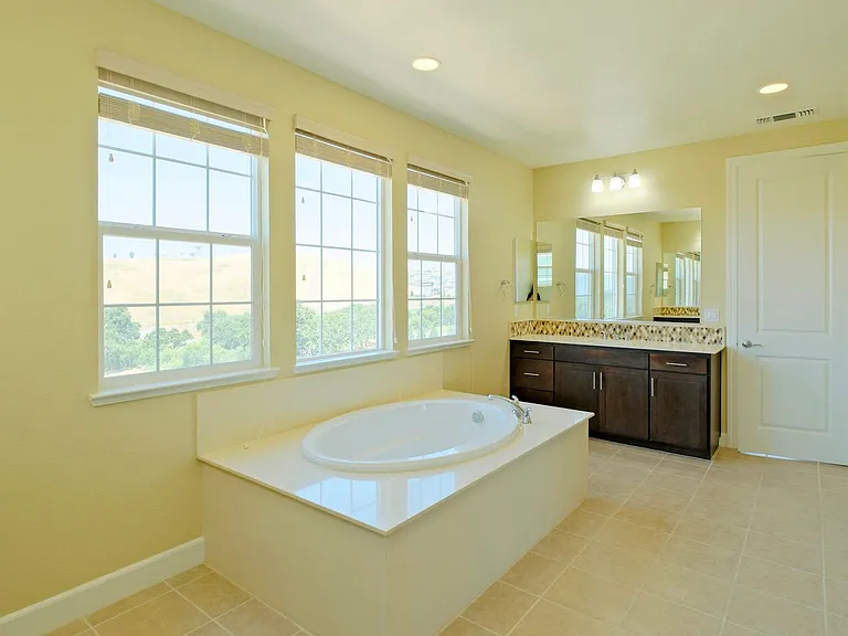 6536 Terrace Ridge Ct — Photo 13