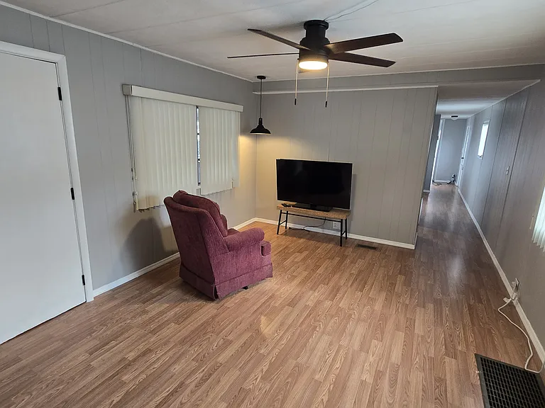 554 Woodpecker Pike — Photo 2