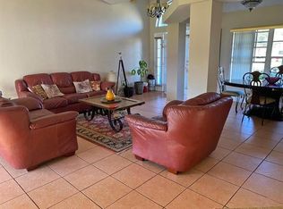 842 SE Carnival Ave, Port Saint Lucie, FL 34983