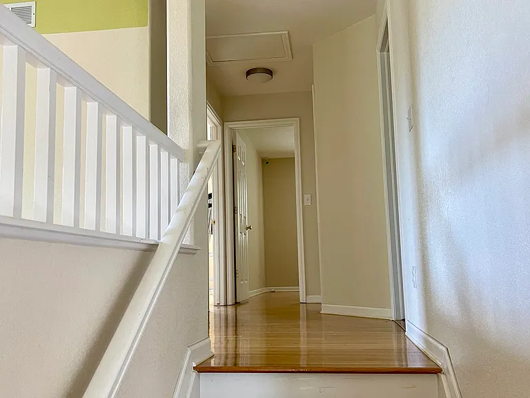 5447 S Valdai St — Photo 14