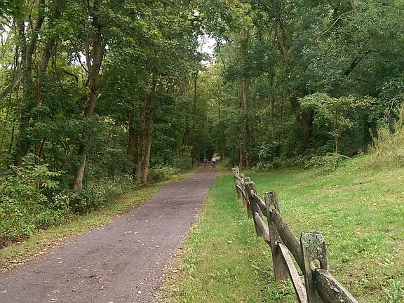 3rd image of 940 Gravel Pike