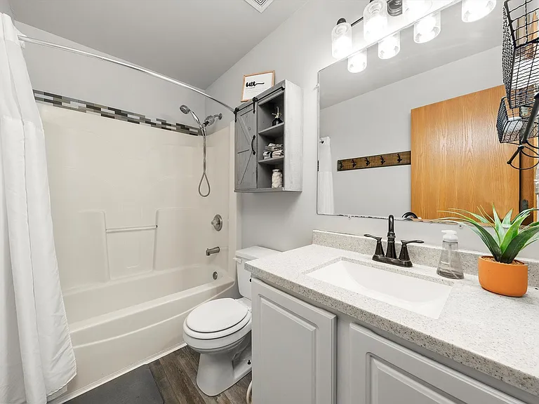 5332 W Mulberry Ln — Photo 12