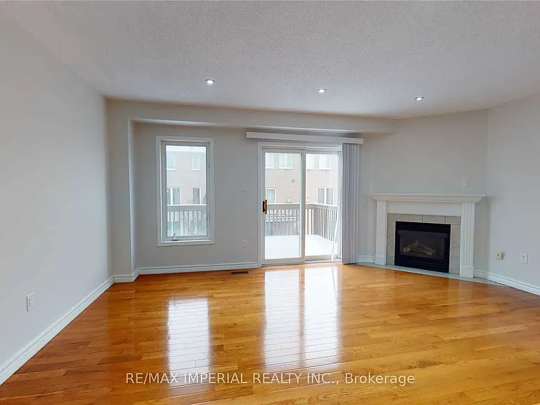 55 Sassafras Cir #1 — Photo 3