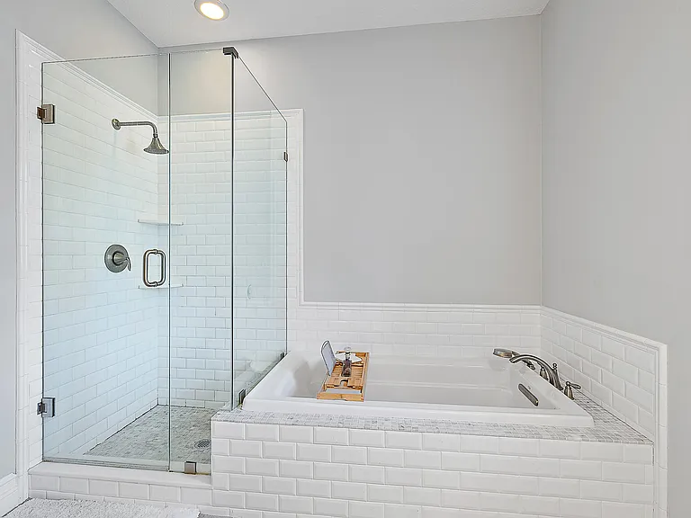 140 Sweet Bay Cir — Photo 23
