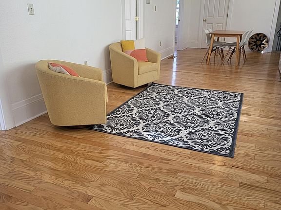 entryway perspective