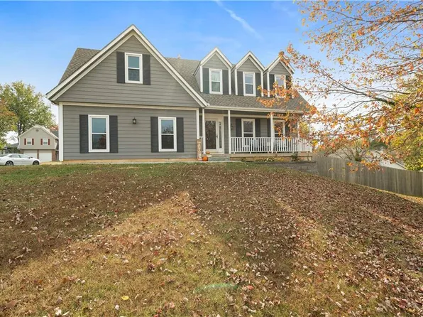 6400 Payne St, Shawnee, KS 66226