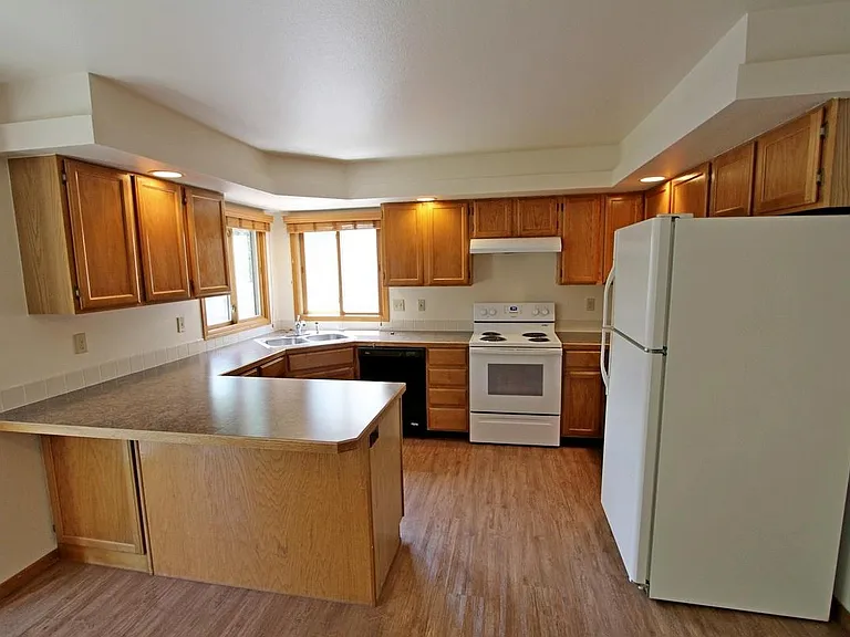 6_560 Dennison 7_06182019