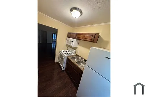 1228 N Rockton Ave #2S Photo 1 1228 N Rockton Ave #2S Photo 1