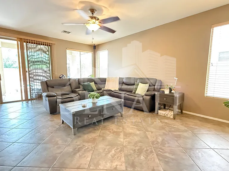 3622 E Morning Star Ln — Photo 3