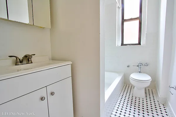 Rented by Living New York | media 12