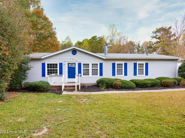 122 Pine Valley Lane, West End, NC 27376