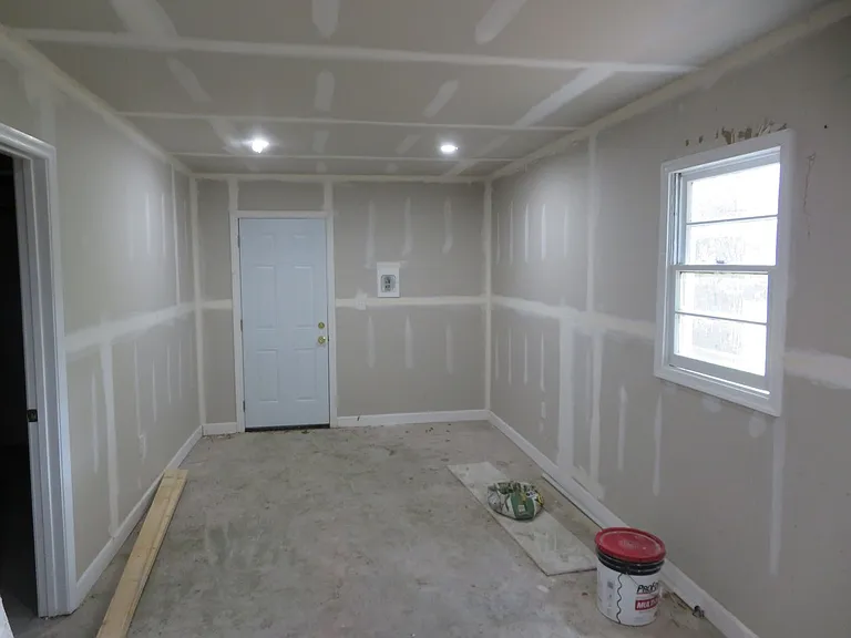 1806 Powhatan Ave — Photo 41