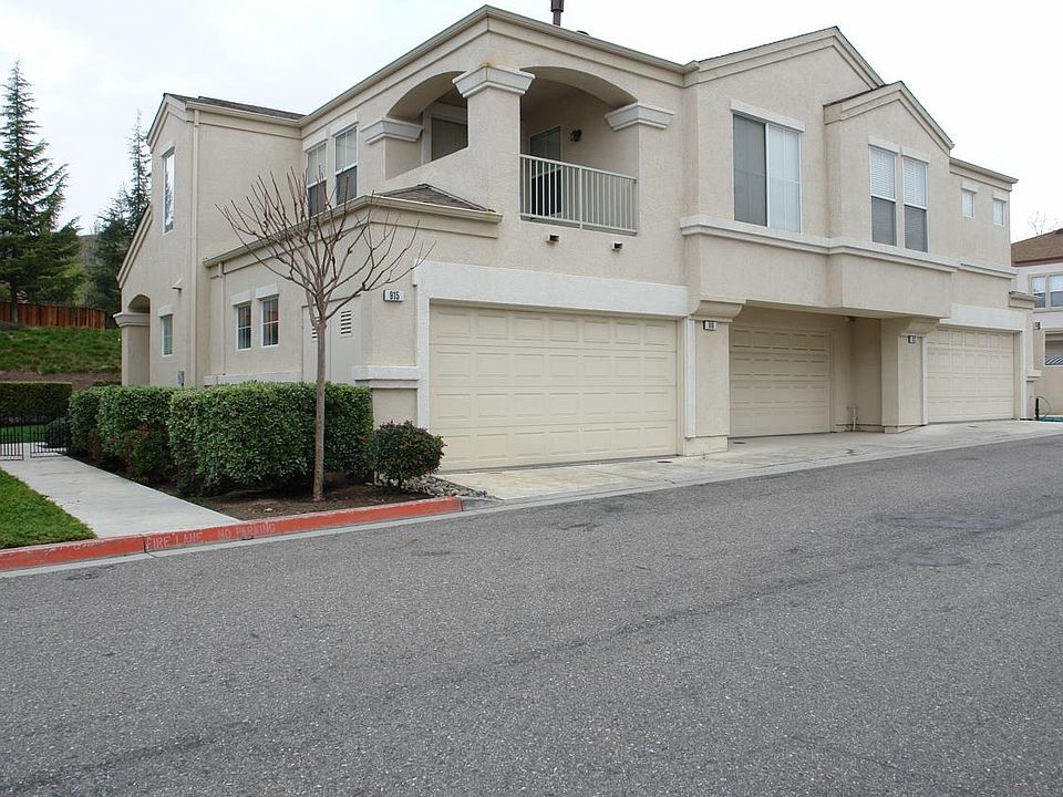 1st image of 919 Brea Ln
