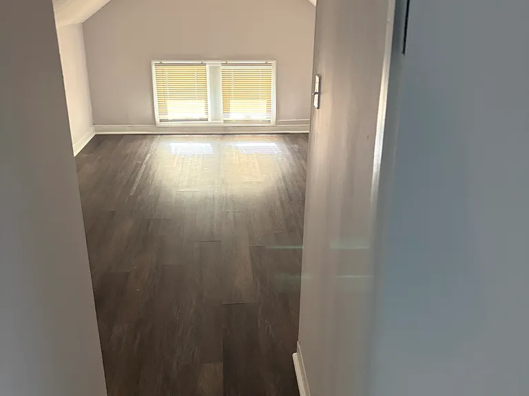 550 S Arlington Ave — Photo 8
