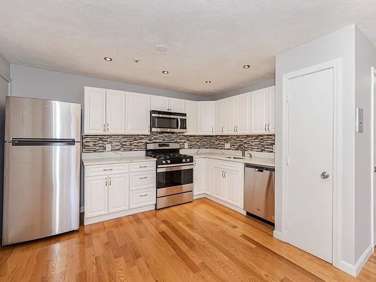 5 Kenmar Dr — Photo 5