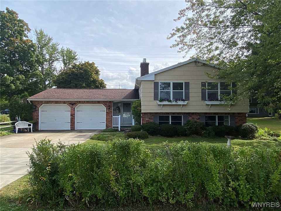 1st image of 2627 Hakanaw Ave