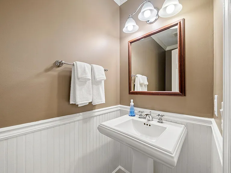 550 High Point Ln — Photo 27