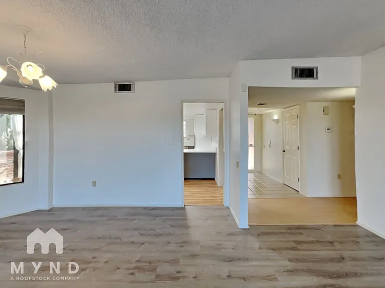 1750 W Camino Urbano — Photo 9
