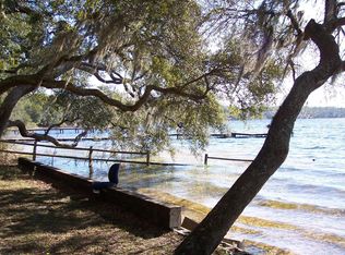 3607 Lakeside Dr, Chipley, FL 32428