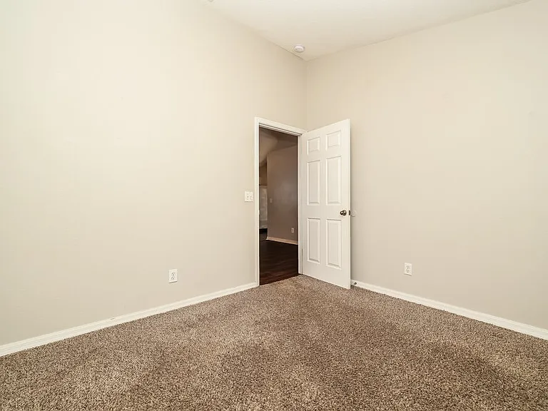 10523 Lakeside Vista Dr — Photo 9