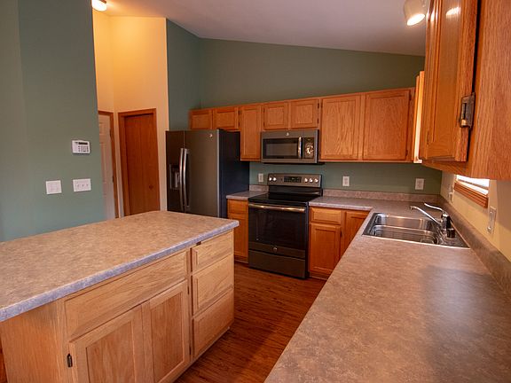 5th image of 6913 Buckhorn Dr