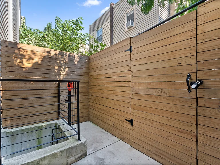 3024 Titan St — Photo 19