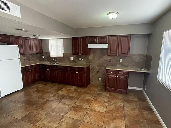 2nd image of 6920 Dunsbach Way APT B