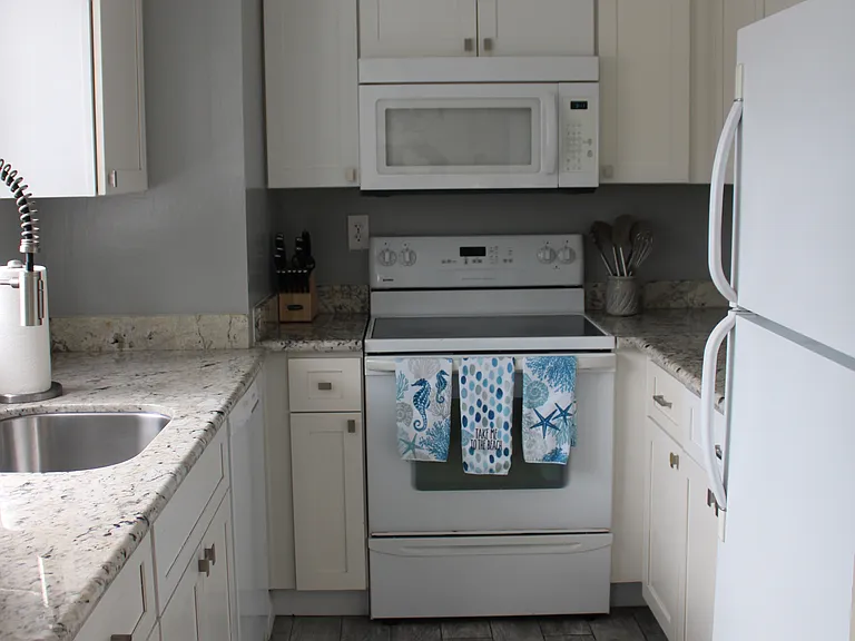 1216 Maywood Ln — Photo 20