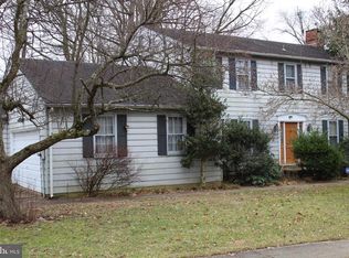 5 Fairfield Dr, Newark, DE 19711