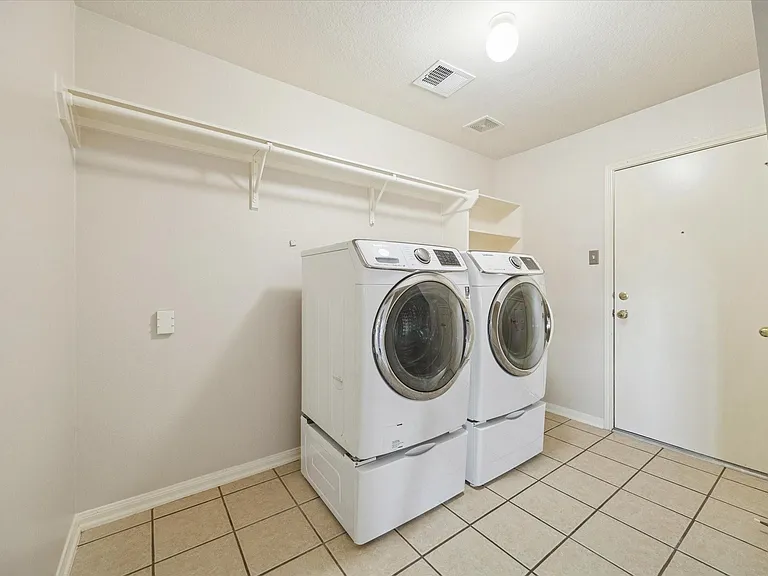 6227 Sentry Park Ln — Photo 34