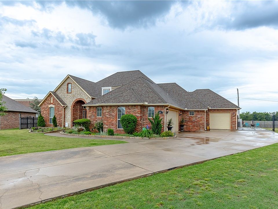2817 Land Run Rd, Moore, OK 73160 Zillow