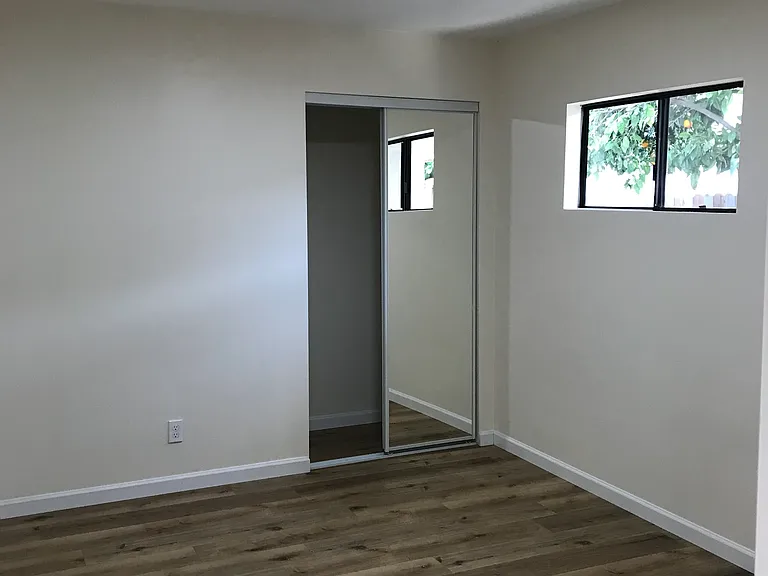 419 S I St #B — Photo 15