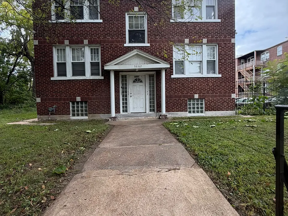 5882 Page Blvd #A