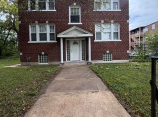 5882 Page Blvd #A, Saint Louis, MO 63112