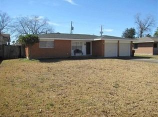 4911 Foster Ave, Groves, TX 77619