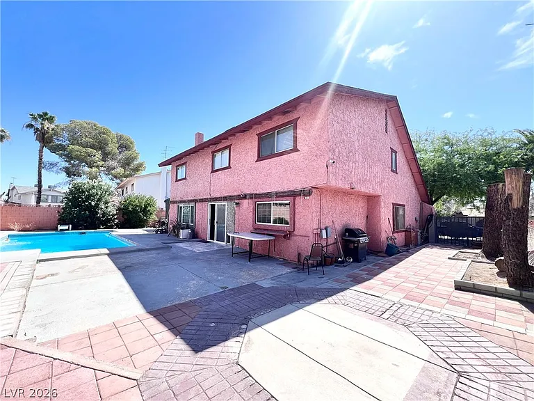 5009 Mesa View Dr — Photo 36